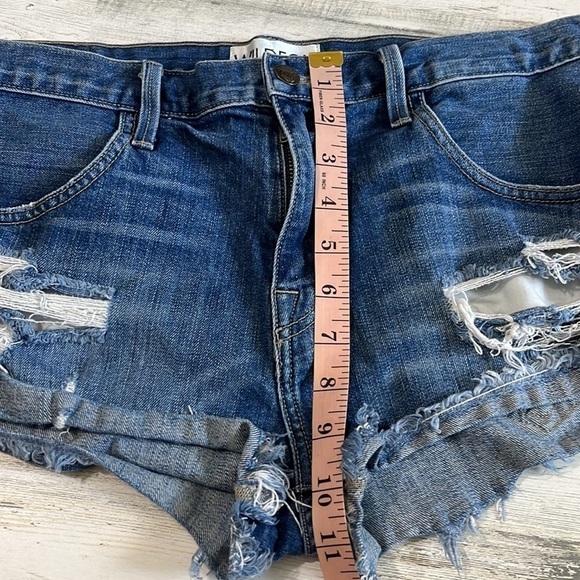 Wildfox distressed shorts size 27 - Picture 9 of 11